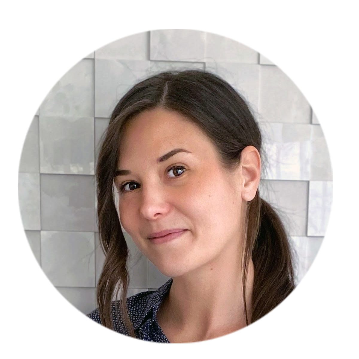 Szeglet Flóra - Pszichológus, képzésben lévő családterapeuta - Budapest